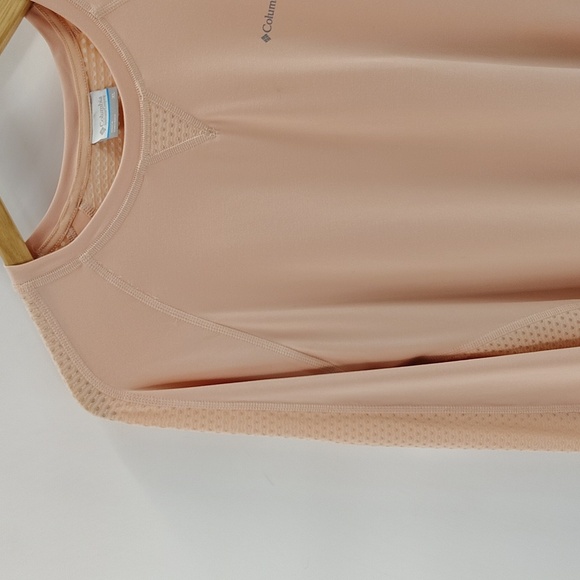 Columbia Pullover Top Size XL Peach Vented Sides Sleeves and Upper Back - Picture 2 of 8